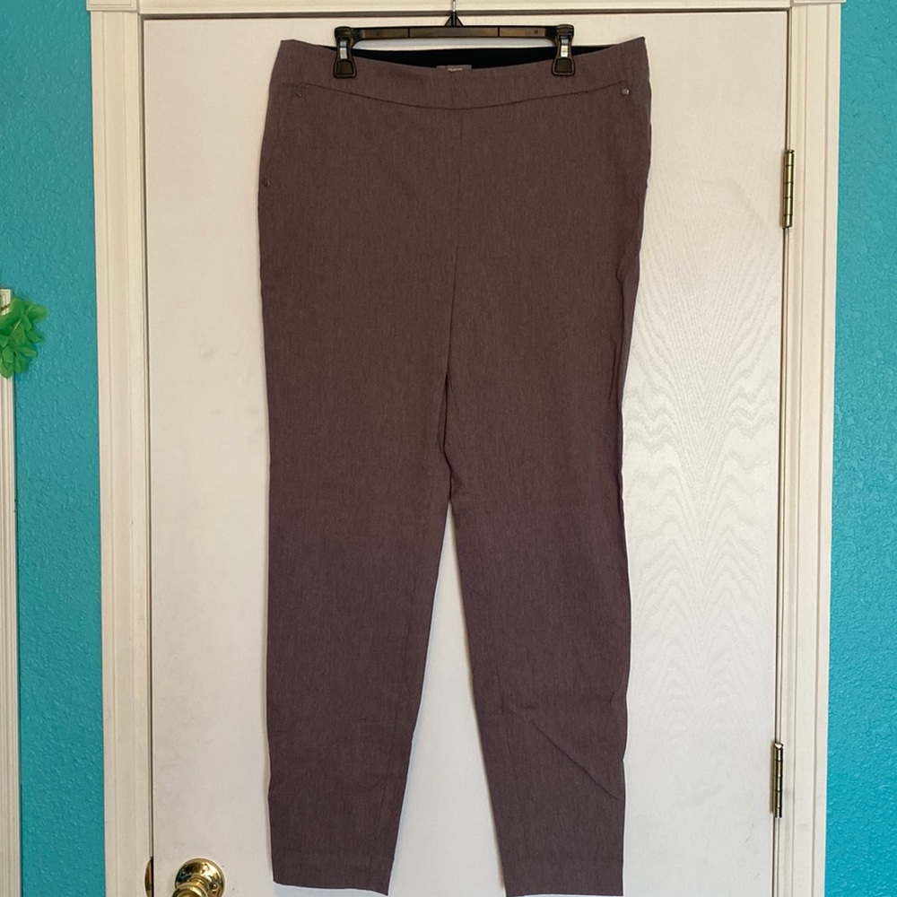 Maurices Skinny Work Pant, Mauve color, size L